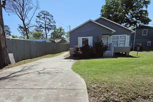 8708 Lanewood Dr, Houston, TX 77016 - Photo 1
