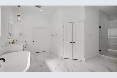 4917 Pleasure Lake Lane, Willis, TX 77318 - Photo 9