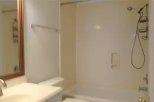 4822 Schiller Park Ln, Sugar Land, TX 77479 - Photo 21