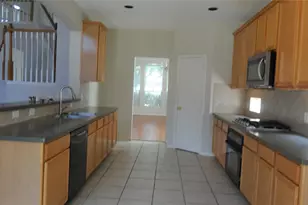 4822 Schiller Park Ln, Sugar Land, TX 77479 - Photo 5