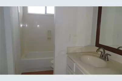 4822 Schiller Park Lane, Sugar Land, TX 77479 - Photo 17