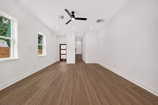 8110 Carver Rd, Houston, TX 77088 - Photo 11