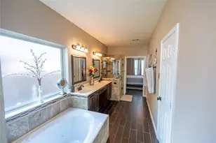 1427 Old Hickory Ln, League City, TX 77573 - Photo 11