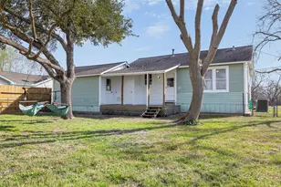 403 N College St, Weimar, TX 78962 - Photo 9