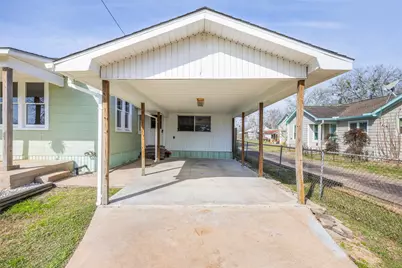 403 N College Street, Weimar, TX 78962 - Photo 5