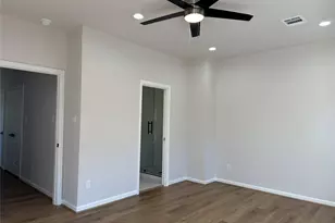 2314 McKee St, Houston, TX 77009 - Photo 9