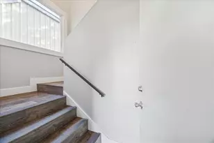 1919 Missouri St, Houston, TX 77019 - Photo 3