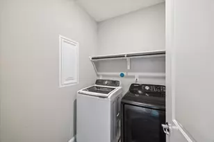 5443 Camaguey St, Houston, TX 77023 - Photo 19