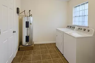 195 County Rd 2171, Cleveland, TX 77327 - Photo 5