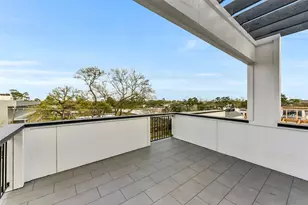 806 Fisher St, Houston, TX 77018 - Photo 1