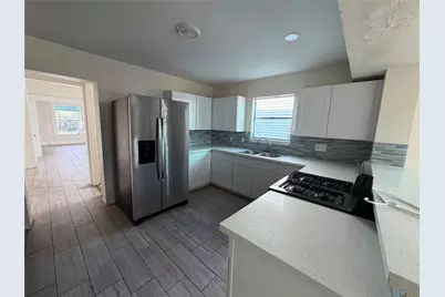3309 Bernardo De Galvez Avenue, Galveston, TX 77550 - Photo 11
