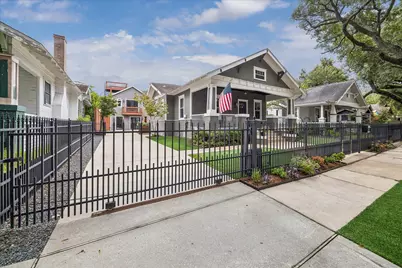 618 Bayland Avenue, Houston, TX 77009 - Photo 1