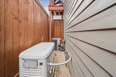 618 Bayland Avenue, Houston, TX 77009 - Photo 19