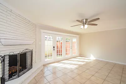 13282 Trail Hollow Drive, Houston, TX 77079 - Photo 15