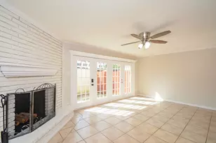 13282 Trail Hollow Dr, Houston, TX 77079 - Photo 15