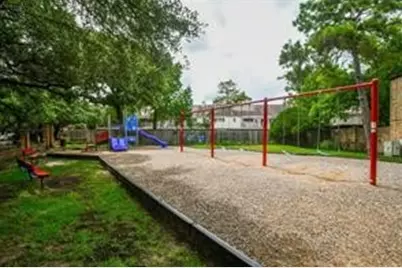 13282 Trail Hollow Drive, Houston, TX 77079 - Photo 37