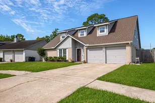 301 Bull Run Dr, League City, TX 77573 - Photo 39