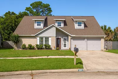 301 Bull Run Drive, League City, TX 77573 - Photo 1