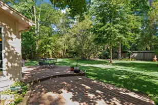 10 Cape Chestnut Dr, The Woodlands, TX 77381 - Photo 37
