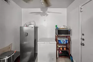 3412 Lantern Ln, Baytown, TX 77521 - Photo 7