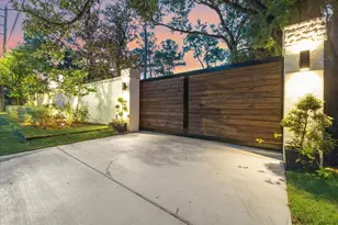 5222 Woodway Dr, Houston, TX 77056 - Photo 3