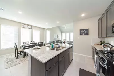 1915 Meadow Trail Drive, Missouri City, TX 77459 - Photo 13