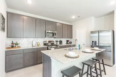 1915 Meadow Trail Drive, Missouri City, TX 77459 - Photo 11