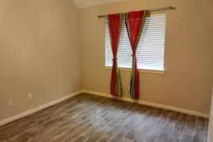 215 Heathbrook Ln, Houston, TX 77094 - Photo 11