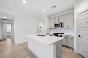 910 Betsy Hl Dr, Rosharon, TX 77583 - Photo 9