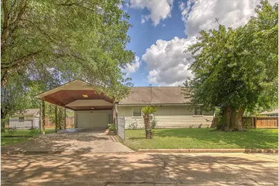 6946 Cole Creek Drive, Houston, TX 77092 - Photo 47