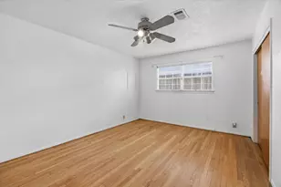 6946 Cole Creek Dr, Houston, TX 77092 - Photo 29