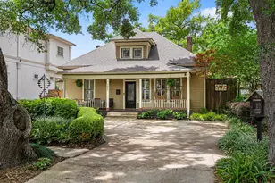 1421 Columbia St, Houston, TX 77008 - Photo 1