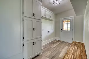 1122 W 2nd St, Freeport, TX 77541 - Photo 21