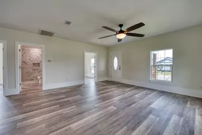 1122 W 2nd Street, Freeport, TX 77541 - Photo 11