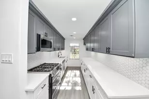 3926 Florinda St, Houston, TX 77021 - Photo 13