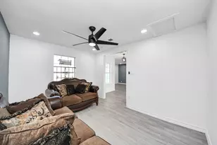 3926 Florinda St, Houston, TX 77021 - Photo 17