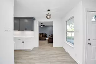 3926 Florinda St, Houston, TX 77021 - Photo 11