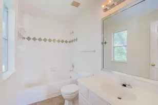911 Reinicke St, Houston, TX 77007 - Photo 33