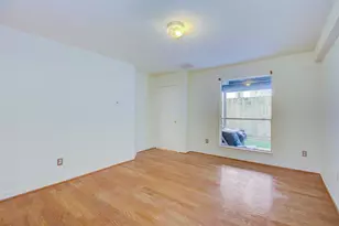 911 Reinicke St, Houston, TX 77007 - Photo 9