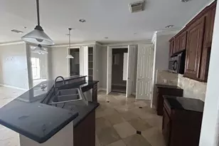 7039 Kingston Cove Ln, Willis, TX 77318 - Photo 5