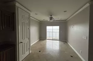 7039 Kingston Cove Ln, Willis, TX 77318 - Photo 5