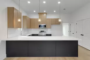 7956 Bonaire Unit A/B St, Houston, TX 77028 - Photo 11