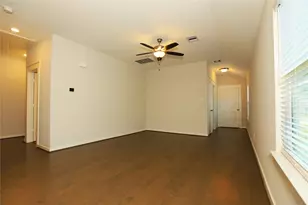 233 Laura Leigh Ln, Angleton, TX 77515 - Photo 5