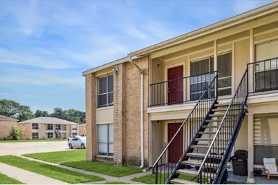 119 Lazy Lane, Sealy, TX 77474 - Photo 1