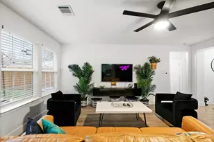1504 W 43rd St, Houston, TX 77018 - Photo 5