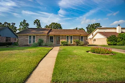 205 Banyan Street, Lake Jackson, TX 77566 - Photo 1