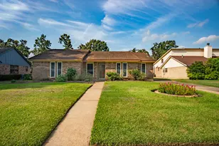 205 Banyan St, Lake Jackson, TX 77566 - Photo 1