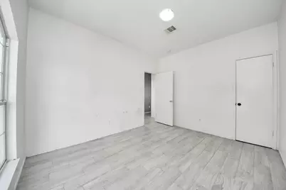 10217 Teneha Drive #B, Houston, TX 77033 - Photo 3