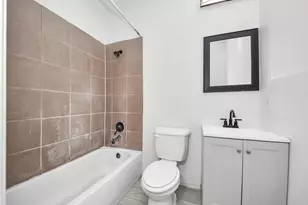 10217 Teneha Dr, Houston, TX 77033 - Photo 15