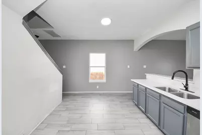 10217 Teneha Drive #B, Houston, TX 77033 - Photo 11